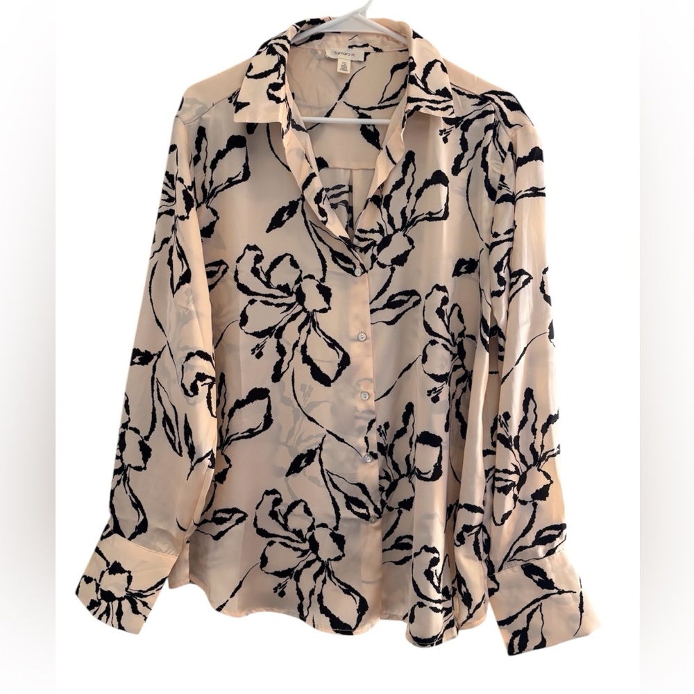 Silk-Blend Long Sleeve Button-Up Dress Shirt — Black Floral on Cream
